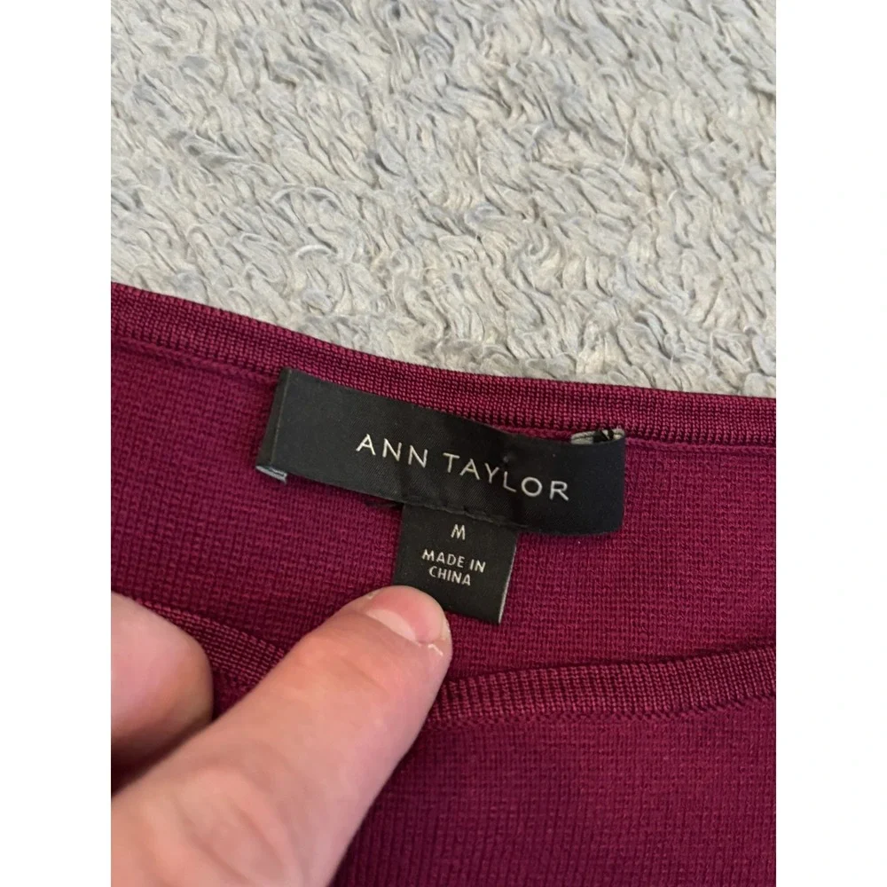 Ann Taylor Maroon Burgundy Long Bell Sleeve Heavy Knit Pullover Top Size Medium